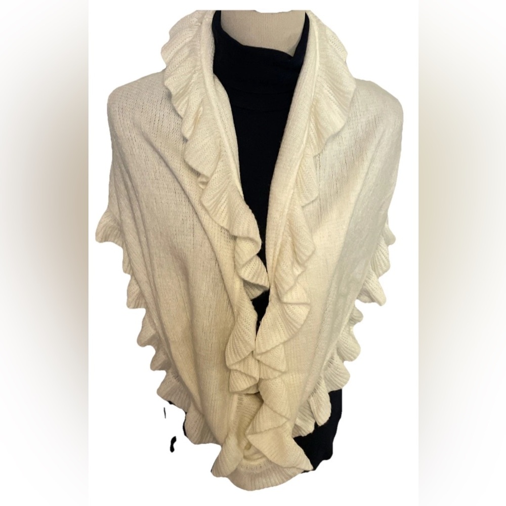 Top It Off Ruffled Cream Ivory Infinity Scarf 28” x 18” NEW